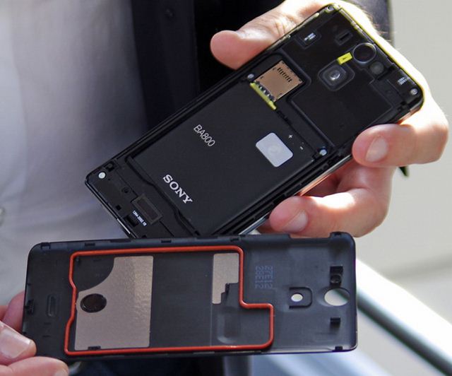 Smartphone Sony Xperia V: nuova e innovativa batteria Mugen Power da 1800 mAh!!