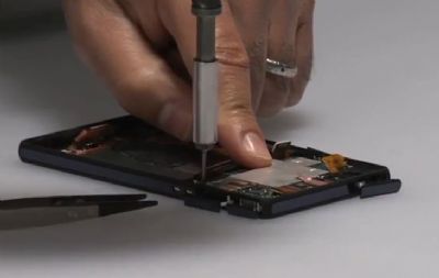 Un dispositivo Xperia Z di Sony montato in soli 5 minuti!!