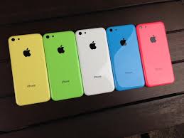 Apple: l' iPhone 5C verrà immediatamente tolto dal mercato
