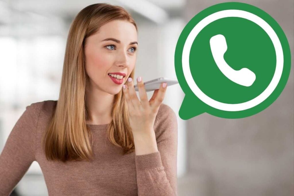 Donna con cellulare, logo WhatsApp